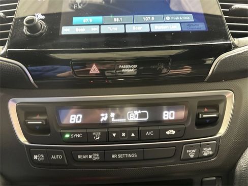 Used 2022 Honda Passport TrailSport image 39