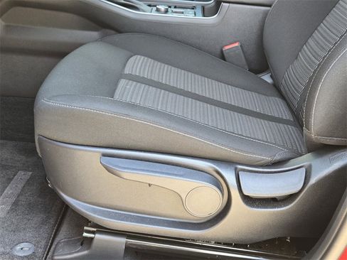 New 2025 Kia Sorento LX image 19