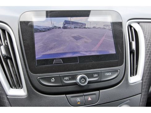 Used 2025 Chevrolet Malibu LT FWD image 27