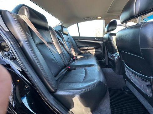 Used 2015 INFINITI Q40 w/ Navigation Package image 9