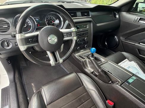 Used 2013 Ford Mustang GT Premium RWD image 16