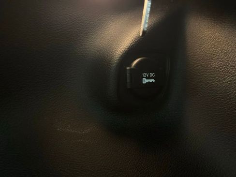 Used 2022 Jeep Cherokee Trailhawk w/ Comfort/Convenience Group image 12