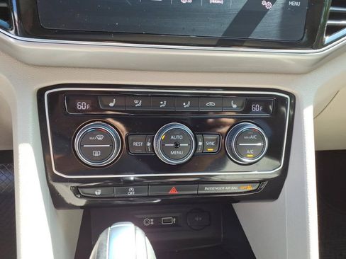 Used 2019 Volkswagen Atlas SEL AWD/4WD image 24