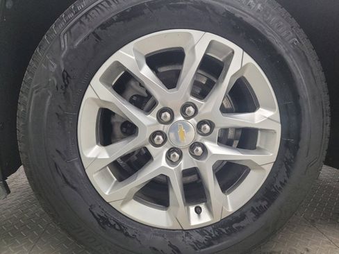 Used 2021 Chevrolet Traverse LT w/ LPO, Floor Liner Package AWD/4WD image 31