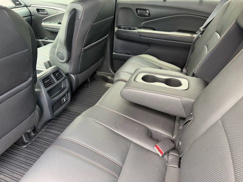 Used 2022 Honda Passport TrailSport image 17