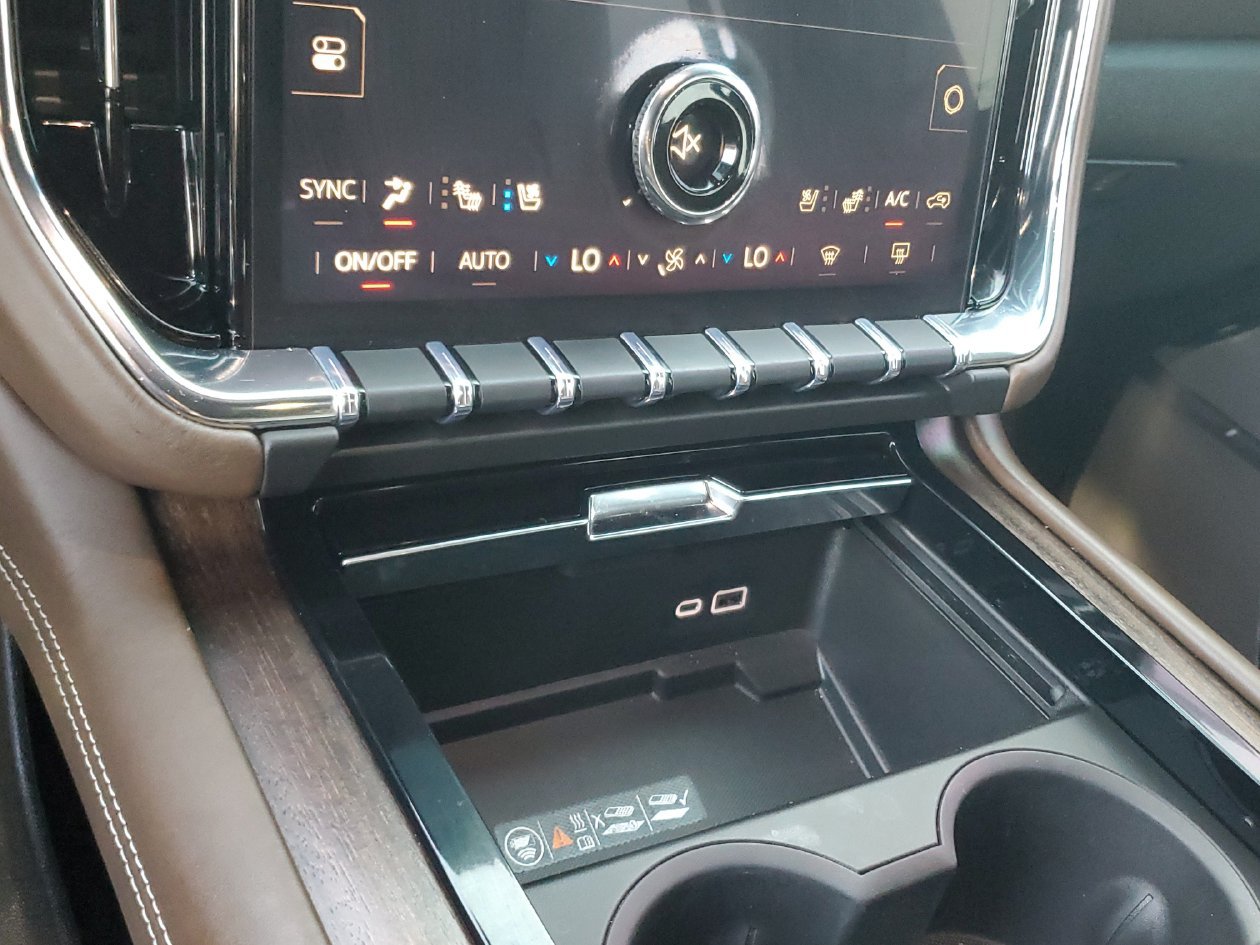 Used 2026 GMC Yukon XL Denali Ultimate AWD/4WD image 22
