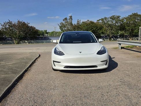 Used 2021 Tesla Model 3 Standard Range Plus RWD image 4