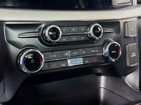 Certified 2022 Ford F150 XLT w/ Equipment Group 302A High image 16