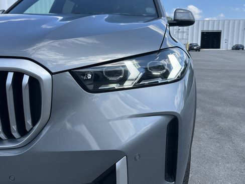Used 2024 BMW X5 xDrive40i w/ Premium Package AWD/4WD image 6