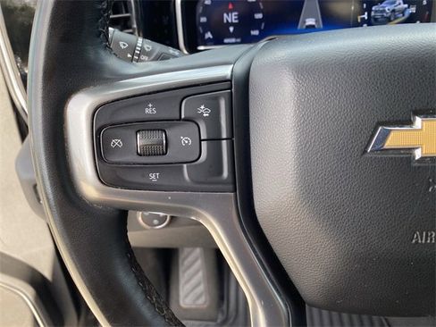 Used 2024 Chevrolet Silverado 2500 LT image 36