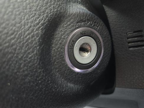 Used 2019 Toyota Tacoma SR5 RWD image 21