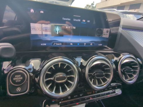 New 2025 Mercedes-Benz GLA 250 image 6