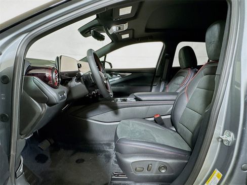 New 2026 Chevrolet Blazer EV RS image 12