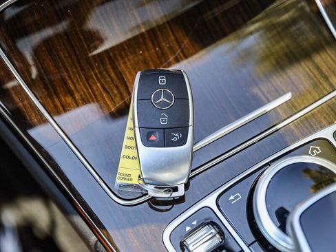Used 2019 Mercedes-Benz C 300 Sedan image 36