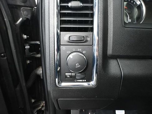 Used 2018 RAM 1500 Laramie w/ Convenience Group image 31