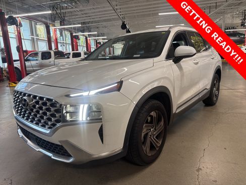 Used 2021 Hyundai Santa Fe SEL image 2