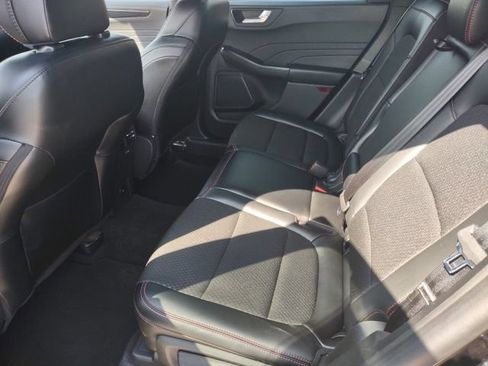 Used 2025 Ford Escape ST-Line Select AWD/4WD image 18
