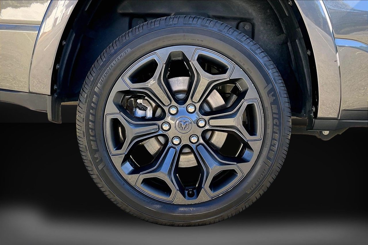 Used 2023 RAM 1500 Limited w/ Night Edition AWD/4WD image 38