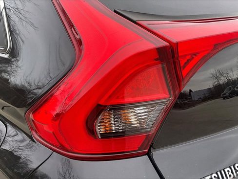 Used 2018 Mitsubishi Eclipse Cross ES image 29