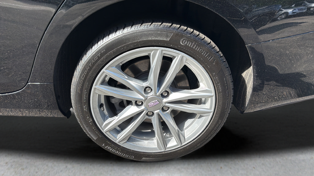 Used 2022 Cadillac CT4 Luxury w/ Cold Weather Package AWD/4WD image 15