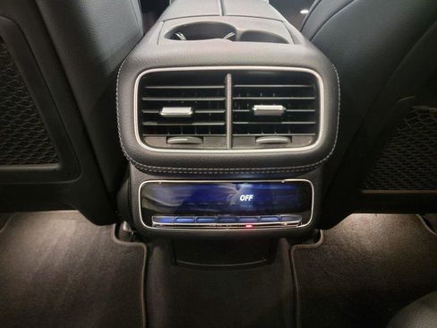 Used 2023 Mercedes-Benz GLS 450 4MATIC image 22