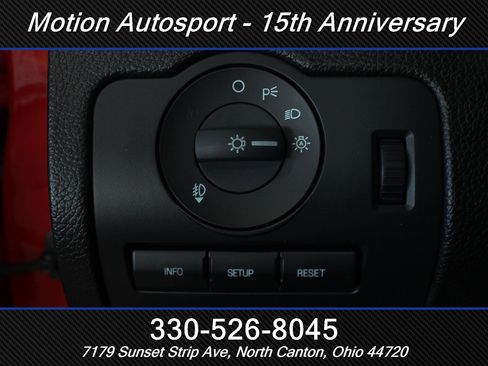 Used 2011 Ford Mustang Shelby GT500 w/ SVT Performance Pkg image 21