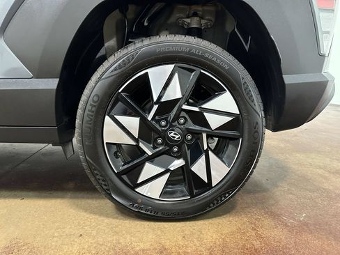 Used 2025 Hyundai Kona SEL AWD/4WD image 98