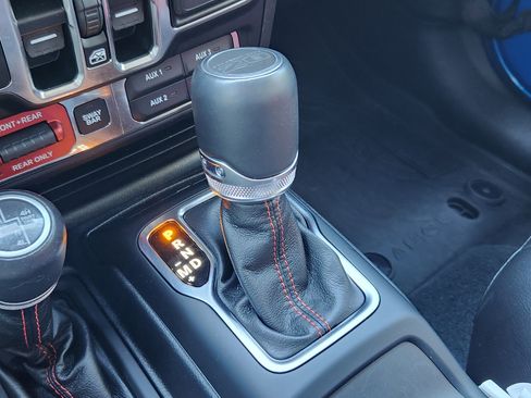 Used 2023 Jeep Wrangler Unlimited Rubicon 4xe image 14