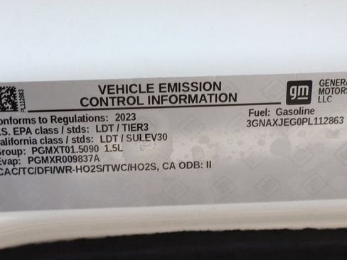 Used 2023 Chevrolet Equinox LT w/ Driver Convenience Package FWD image 13