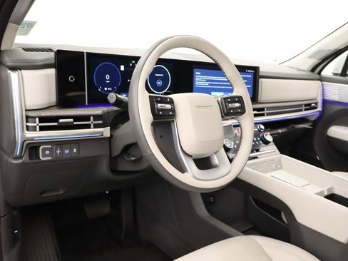 Used 2025 Hyundai Santa Fe Calligraphy image 17
