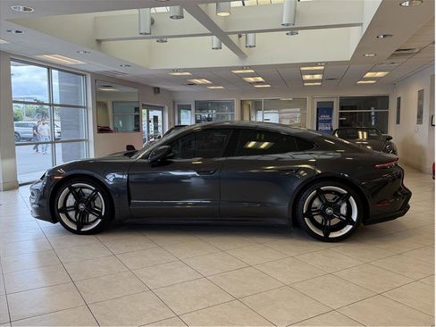 Used 2020 Porsche Taycan AWD/4WD image 8