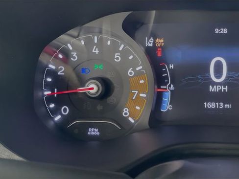 Used 2023 Jeep Compass Sport AWD/4WD image 13