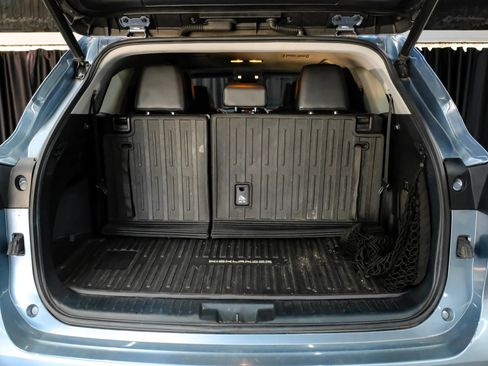 Used 2021 Toyota Highlander XLE FWD image 65