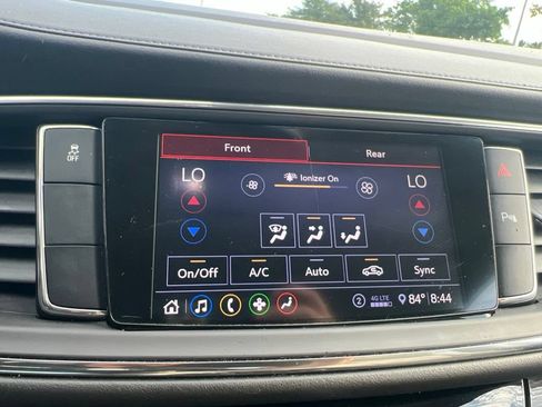 Used 2020 Buick Enclave Essence FWD image 30