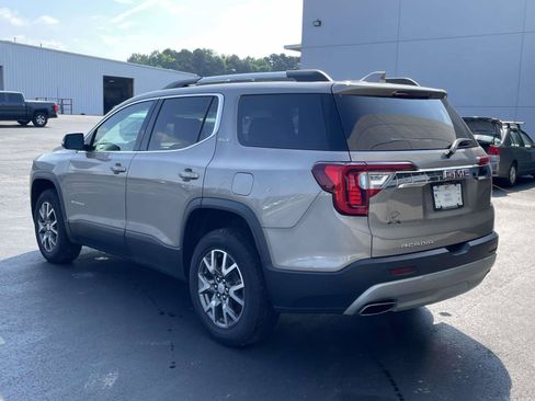 Used 2023 GMC Acadia SLE w/ Driver Convenience Package FWD image 5