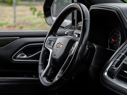 Used 2021 Chevrolet Tahoe Premier w/ Premium Package RWD image 16