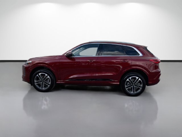 Used 2025 Audi Q5 Premium AWD/4WD image 4
