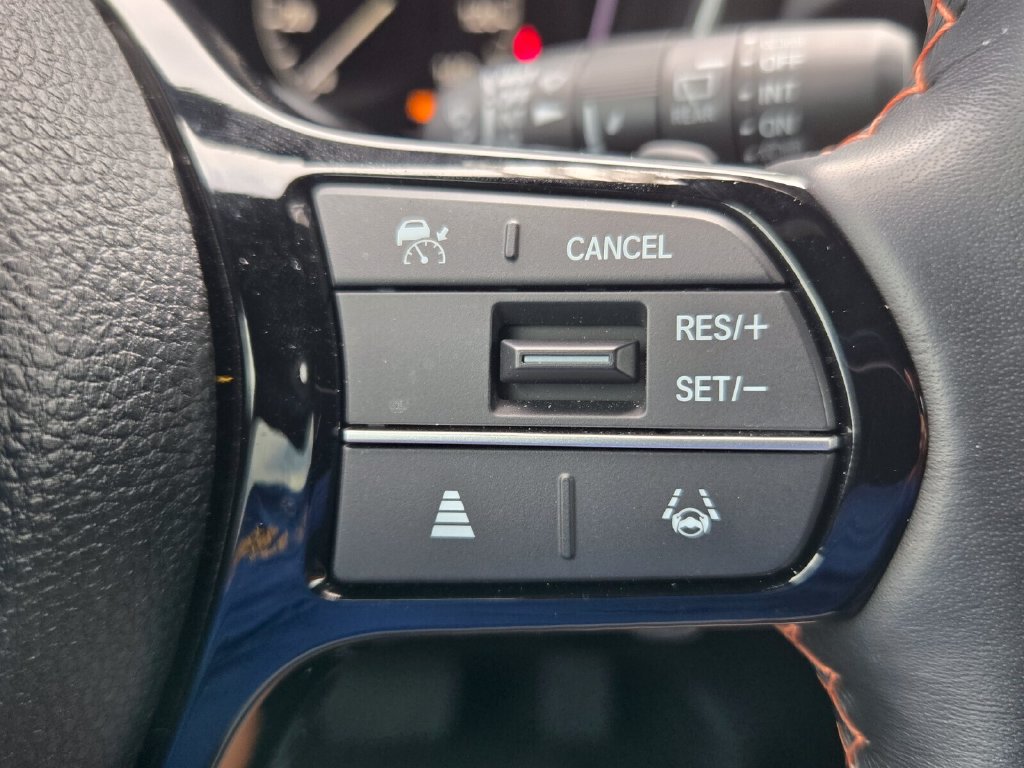 Used 2025 Honda Pilot Sport image 20