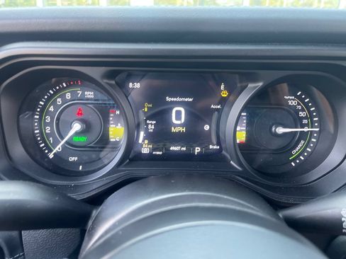 Used 2024 Jeep Wrangler Unlimited Rubicon 4xe AWD/4WD image 17