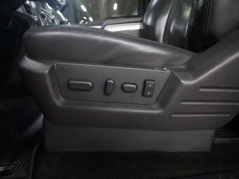 Used 2013 Ford F150 Raptor w/ Luxury Equipment Group AWD/4WD image 27