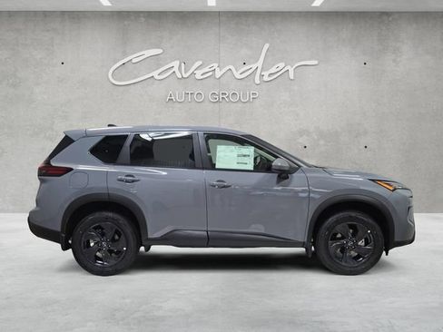 New 2026 Nissan Rogue SV FWD image 17