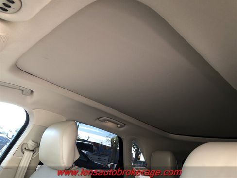 Used 2018 Lincoln MKC Reserve w/ Lincoln MKC Climate Package FWD image 15
