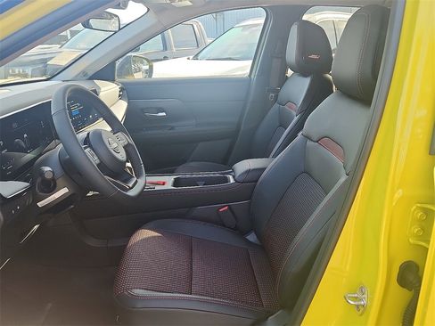 New 2026 Nissan Kicks SR w/ SR Premium Package image 6