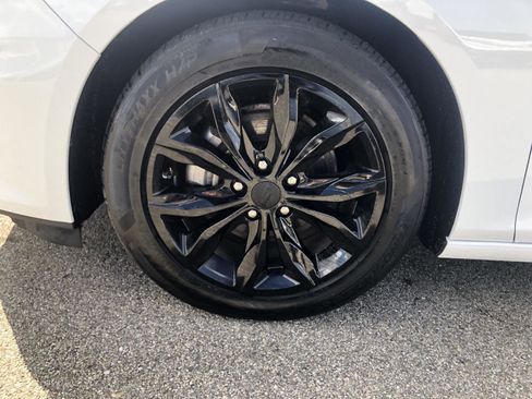 Used 2023 Chevrolet Malibu LT image 4