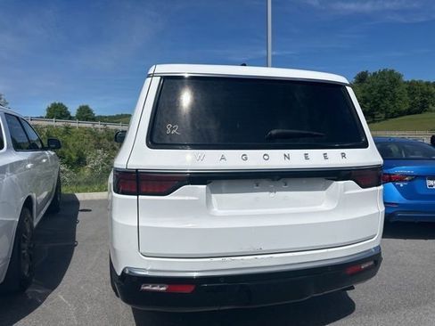 Used 2024 Jeep Wagoneer L 4WD image 25
