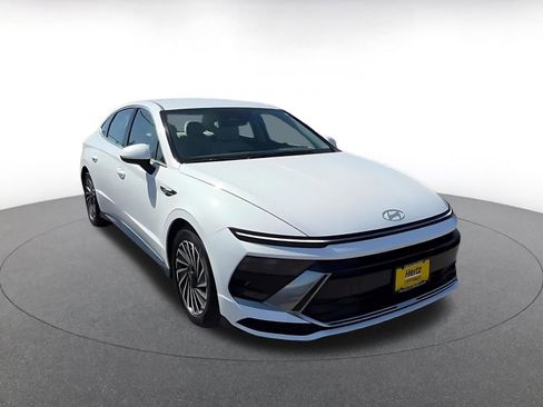 Used 2025 Hyundai Sonata SEL image 3