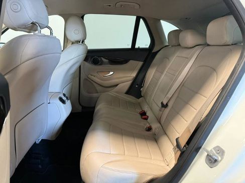 Used 2016 Mercedes-Benz GLC 300 image 17