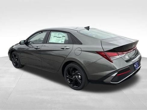 New 2026 Hyundai Elantra Sport FWD image 3