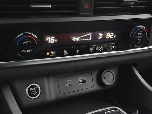 Certified 2023 Nissan Rogue SV image 15