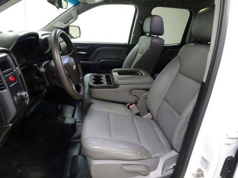 Used 2019 Chevrolet Silverado 1500 W/T w/ WT Convenience Package AWD/4WD image 20